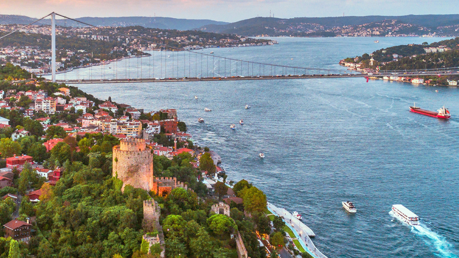 The Fascinating Journey of the Bosphorus with the Bosphorus Cruise