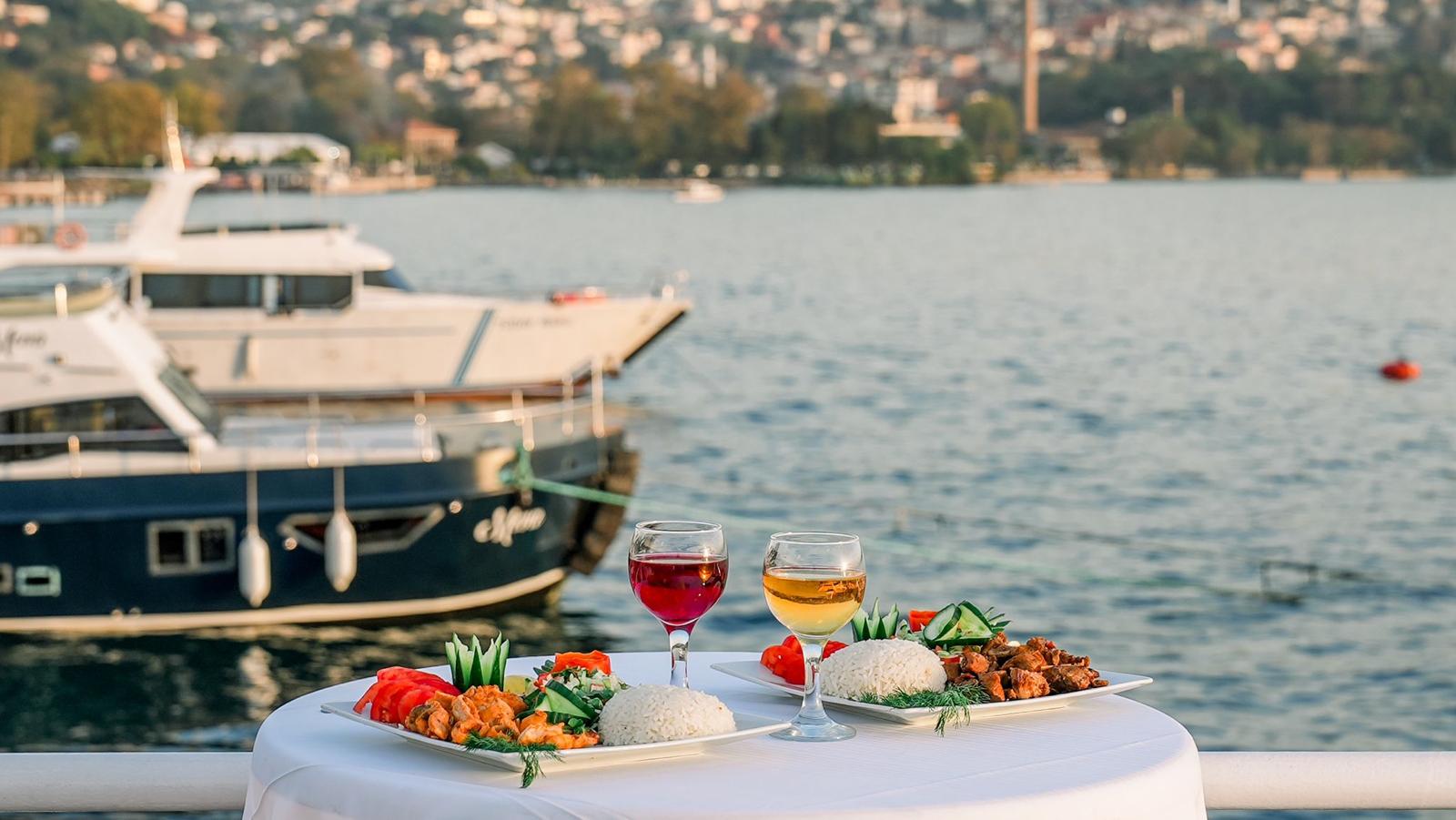 A Comprehensive Look at the Taste Stops with the Gastronomy Wind Blowing on the Bosphorus Accompanied by the Bosphorus Cruise