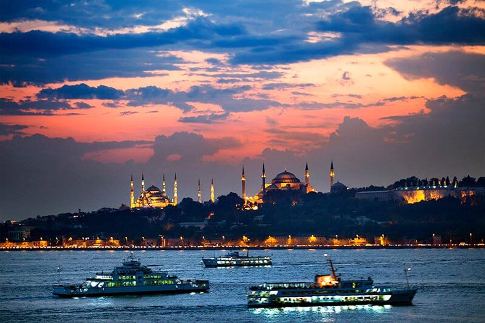 A Journey to Discover Culture and Flavor with Bosphorus Cruise