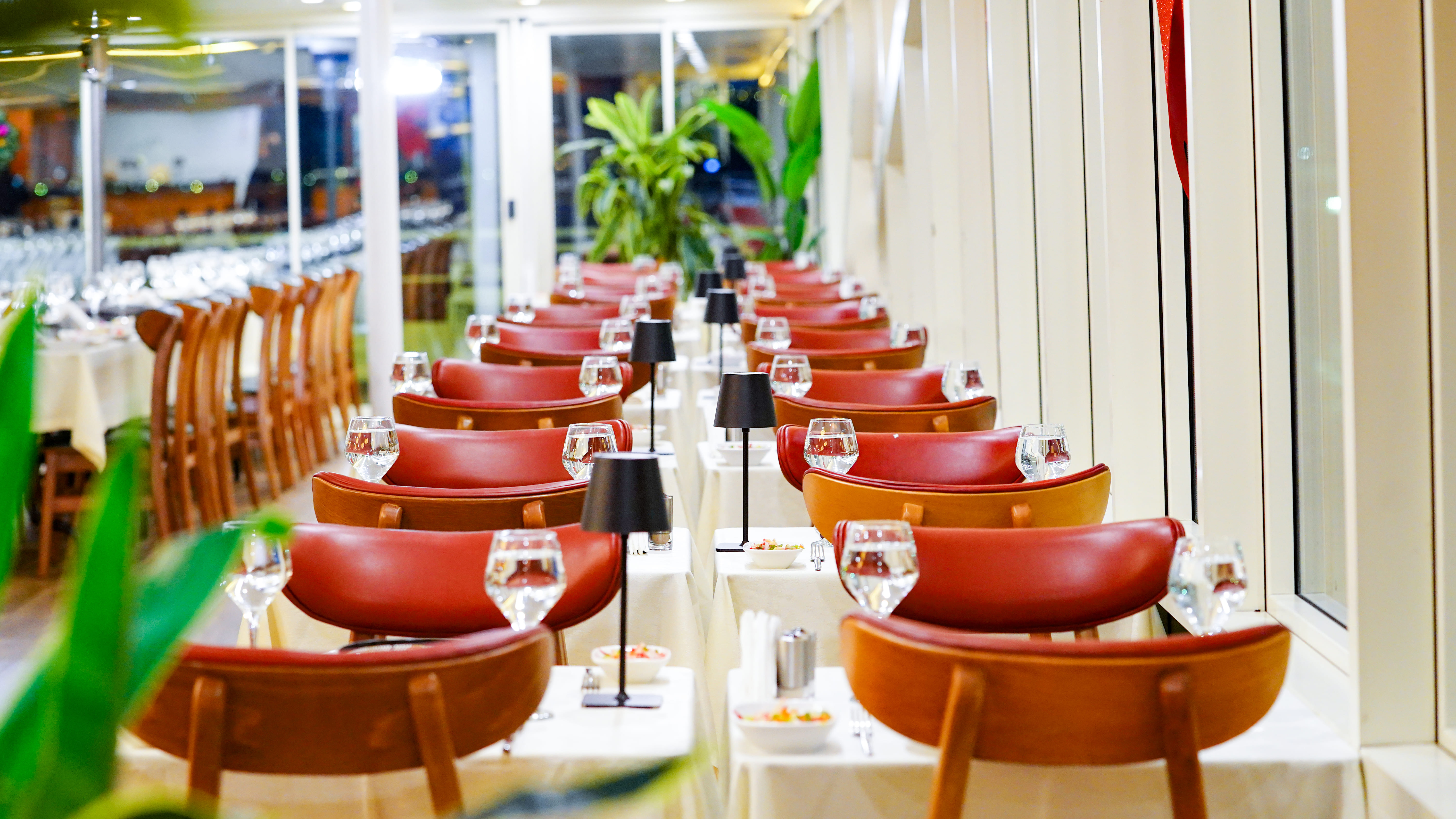 BOSPHORUS LUNCH CRUISE WITH HOTEL TRANSFER